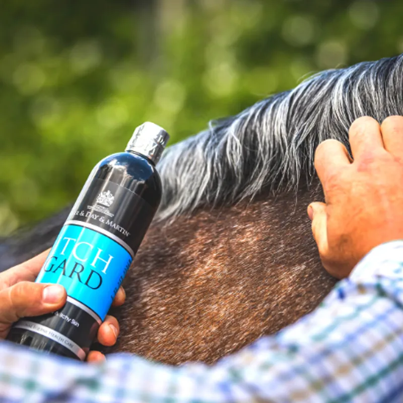 Carr and Day and Martin Itchgard - 500ml-1