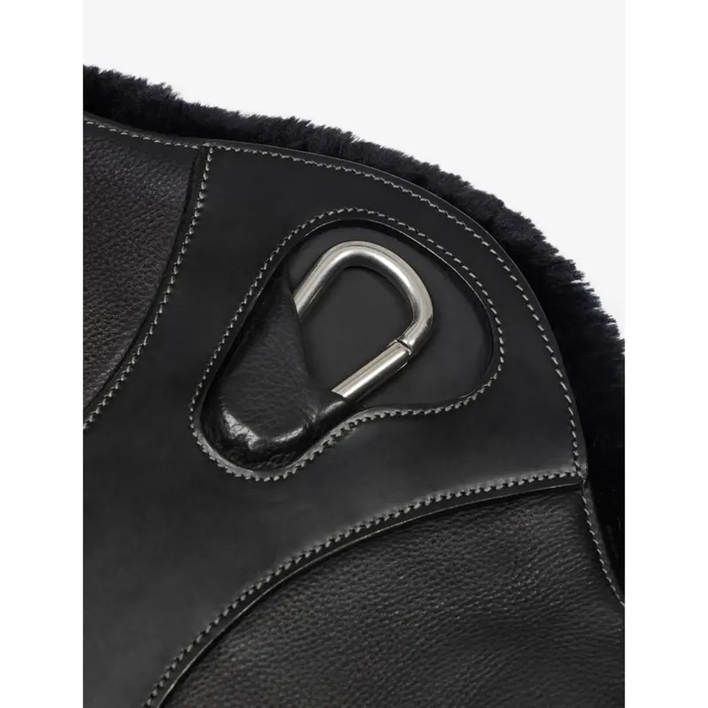 LeMieux Arika Simuwool Contoured Short Stud Girth - Black-3