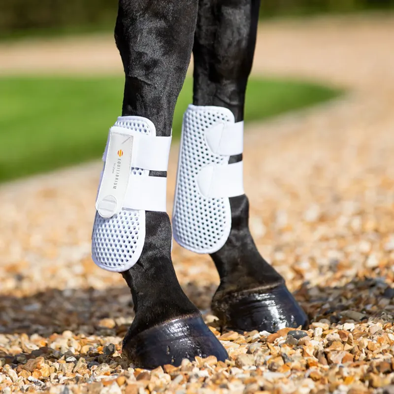 Equilibrium Tri-Zone Open Fronted Tendon Boots - White-3