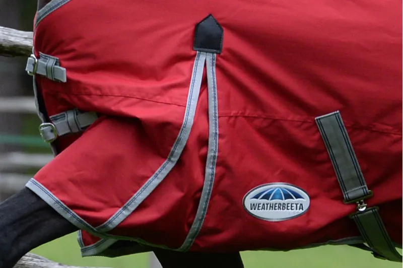 WeatherBeeta ComFiTec Classic Standard Neck Lite Plus 50g Rug - Red/Silver-1