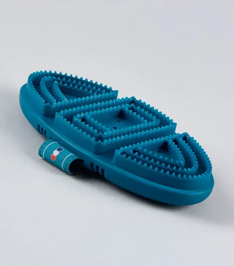 Premier Equine Soft-Touch Flexi Curry Comb - Med Blue/Peacock