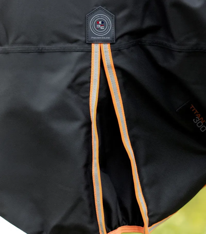 Premier Equine Titan 300g Turnout Rug With Snug-Fit Neck Cover - Black-3