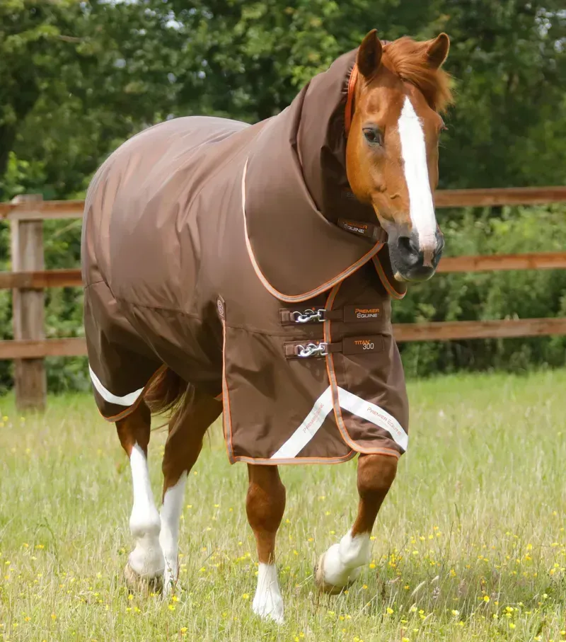 Premier Equine 300g Titan Turnout Rug With Snug-Fit Neck Cover - Brown